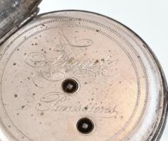 Ezüst(Ag) zsebóra, jelzett, gravírozott felirattal, felhúzókulcs nélkül, d: 4,5 cm, bruttó: 70,9 g