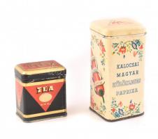 Kalocsai Magyar Különleges Paprika illusztrált fém doboz, apró horpadással m: 14,5 cm és Közért tea illusztrált fém doboz, apró kopásnyomokkal, m: 8 cm
