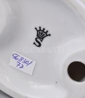 Német porcelán hölgy, jelzett, kopásnyomokkal, m: 19,5 cm