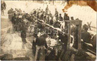 1916 Osztrák-magyar katonák ebéd közben / WWI Austro-Hungarian K.u.K. military, soldiers during lunch. photo (fl)