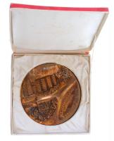 1975. "Felszabadulásunk emlékére - A Csepeli Tanács" Br emlékplakett eredeti dísztokban (1...