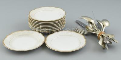 11 db Haas & Czjzek Schlaggenwald porcleán tányér + 4x3 darabos alpakka evőeszköz készlet. Aranyozott, jelzett, kopásokkal. d: 16 cm