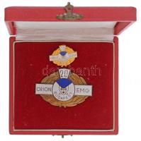 ~1970. "Orion EMG 20 éves Törzsgárda" zománcozott Br plakett (50x33mm) + zománcozott minia...