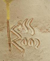 Kiss Roóz Ilona (1920-2010): Fali plasztika, mázas kerámia, kézzel festett, jelzett, hibátlan, 30x20...