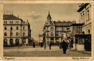 Nagyvárad, Oradea; Horthy Miklós tér, étterem / square, restaurant