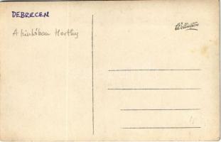 1920 Debrecen, Horthy Miklós látogatása, ötösfogatban a Kossuth téren. photo