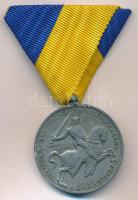 1941. Délvidéki Emlékérem Zn emlékérem eredeti mellszalaggal. Szign.: BERÁN L. T:2 kis patina Hungary 1941. Commemorative Medal for the Return of Southern Hungary Zn medal with original ribbon. Sign: BERÁN L. C:XF small patina NMK 429.