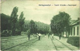 1918 Szilágysomlyó, Simleu Silvaniei; vasútállomás a fenyvessel. Sternberg I. kiadása / railway station, forest (EK)
