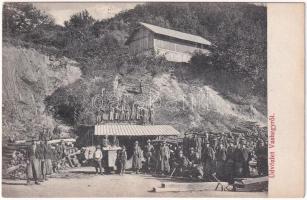 1914 Vashegy, Zelezník (Szirk, Sirk); vasércbánya munkásokkal / mine with workers (r)