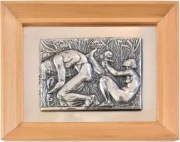 Mészáros Andor (1900 - 1972): Család. Ezüstözött fém plasztika, fa keretben. Jelzett 12x15cm