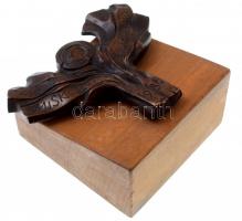 1984. "Miskolci Tévéfesztivál 1984" egyoldalas Br plakett, fa talpon (75x88mm) T:2