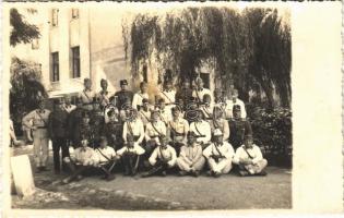 Magyar katonák / Hungarian military, group of soldiers. Varga Béla (Berettyóújfalu) photo (fl)
