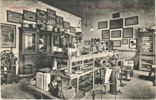 Budapest XXII. Budafok, M. kir. pincemesteri tanfolyam, Gyűjteménytár, belső. Hollenzer és Okos budai műterméből (Rb)