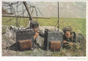 Második világháborús német katonai lap. Rádiócsoport munkában. Koltzenburg haditudósító felvétele. Carl Werner / WWII German military, radio soldiers (r)