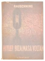 Hermann Rauschning: Hitler bizalmasa voltam. Laczkó Géza fordítása. A borítólap Hámori György munkája. (Bp.,1945,)Körmendy Kiadó, (Hungária Rt.-ny.), 372 p. Kiadói papírkötés, kiadói papír védőborítóban, a papírborítón és védőborítón kis szakadással, jó állapotban.   Hermann Rauschning (1887-1982) könyvének eredetije 1939-ben jelent meg Párizsban. Szerzője korábban Danzig Szabad Város szenátusának elnöke volt, és Hitler legbelső köréhez tartozott. A diktátor nyíltan beszélt előtte terveiről, azok gyökereiről és a megvalósításuk után tervezett világrendről. Rauschning, miután szakított a nácizmussal, ezzel a könyvvel próbálta meg felhívni a figyelmet a Führer szándékaira, de elkésett: a német csapatok akkor már Lengyelországban meneteltek. A mű 1940-ben jelent meg Svájcban. Első magyar nyelvű kiadás.