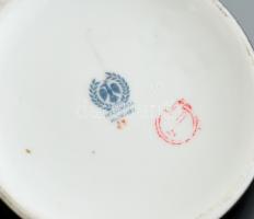 Hollóházi Jurcsák László által tervezett dekorral díszített porcelán váza, matricás, jelzett, kopásn...