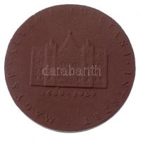 Madarassy Walter (1909-1994) 1969. "Magyar Állami Földtani Intézet" cserép plakett (66mm) ...