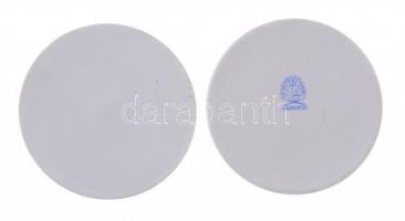 1977. "FIN" jelzetlen biszkvit porcelán emlékérem tokban (62mm) + 1980. "Herendi porc...