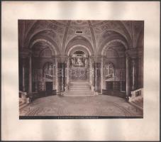 cca 1890-1910 Kunsthistorisches Hofmuseum, Bécs, 2 db keményhátú fotó jelzés nélkül, karton kisebb deformációkkal, karton széle kissé foltos, 20,5x26 cm