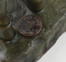 Julius Schmidt-Felling (1835-1920): Kis vagány. Öntött patinázott bronz. Párizsi öntöde. Jelzett. m:...