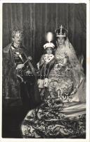 IV. Károly király, Zita királyné és Ottó, a trónörökös / Charles I of Austria with Queen Zita and Habsburg Otto
