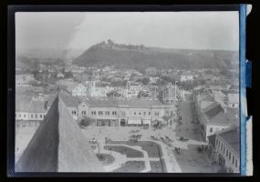 cca 1940 Dés (Dej, Erdély), főtér a református templom tornyából, fotó negatív, 12×8,5 cm