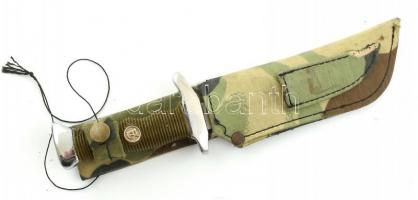 Rozsdamentes acél vadásztőr, vászon tokban. h:24cm