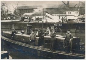 1926 Budapest III. Óbuda, cs. és kir. gőzbárka a Magyar Királyi Folyamőrség kötelékében / Dampfbarke / Hungarian Royal River Guard steam barge. photo (ragasztónyom / gluemark) (8,3 x 11,9 cm)