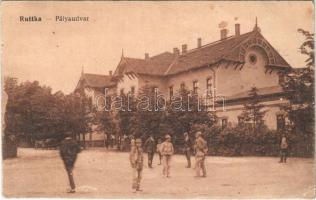 1917 Ruttka, Vrútky; Pályaudvar, vasútállomás. Vasúti levelezőlapárusítás 149. / railway station (EK)