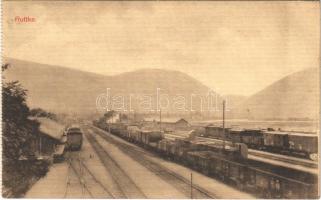 Ruttka, Vrútky; vasútállomás, gőzmozdony, vonat. Felvidéki Magyarság nyomda. Gerő Henrik kiadása / railway station, train, locomotive (EB)