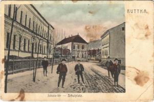 Ruttka, Vrútky; Iskola tér télen, gyerekek. Schulcz Armin kiadása / Schulplatz / square in winter, school kids + &quot;Cs. kir. szab. Kassa-Oderbergi vasút főműhelyének munkás dalegylete Ruttka 1911&quot; (EB)