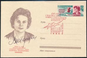 Valentyina Tyereskova (1937- ) szovjet űrhajós aláírása borítékon / Signature of Valentina Tereshkova (1937- ) Soviet astronaut on envelope