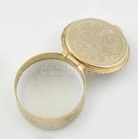 Gyógyszeres dobozka matricázott porcelán, kopott. d: 3,5cm