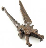 Sárkány formájú diótörő, fém, kopott, h: 20cm