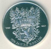 NSZK 1987. "750 éves Berlin-Humboldt Egyetem" Ag emlékérem 20g T:PP