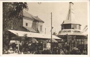 1927 Ungvár, Uzshorod, Uzhhorod, Uzhorod; I. Kereskedelmi Kiállítás, Schönborn-Buchheim Podhorjany sörgyár / I. Zivnostenská Vystava v Uzhorode cervenec, Pivovar / 1st Trade Exposition, brewery. Fotogr. par Themac, photo