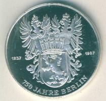 NSZK 1987. "750 éves Berlin-II.Erzsébet és Richard von Weizäcker" Ag emlékérem 19,5g T:PP