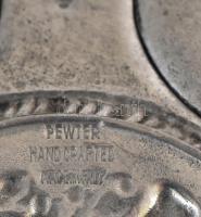 Széder tál. Ón, jelzett, Olaszország, XX. század. Apró sérülésekkel. d: 38 cm
A szédertálon az est ...