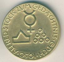 NSZK 1950. "Alfred Stock" aranyozott Br kisplasztika. Szign.Mettel T:1