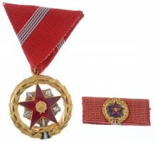 1957. Kiváló Szolgálatért Érdemérem aranyozott, zománcozott kitüntetés, mellszalagon T:1,2 1957. Hungary Distinguished Service Medal gilt, enamelled decoration with ribbon C:UNC,XF NMK 614.