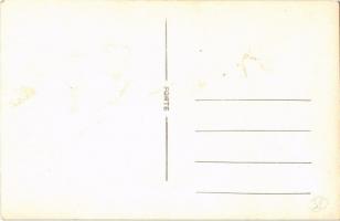 "Felszabadulásunkat úgy ünnepeljük meg..." Szocialista propaganda / Hungarian socialist pr...