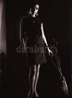 cca 1972 A női bájak felvillantásának művészete, szolidan erotikus felvételek, 12 db vintage NEGATÍV...