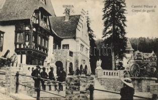 Sinaia Royal castle with guards (EK)