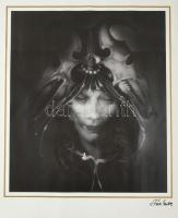 Szász Endre (1926-2003): Női arc. Ofszet, papír. Jelzett a nyomaton. 52x48 cm