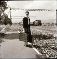 Különböző időpontokban, de általában az 1960-as években készült riport felvételek (galopp verseny, v...