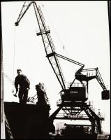 cca 1960-as években, különböző évszakokban készült felvételek a Balatonról (jégvitorlás, jégvágók mu...