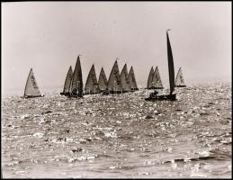 cca 1960-as években, különböző évszakokban készült felvételek a Balatonról (jégvitorlás, jégvágók mu...