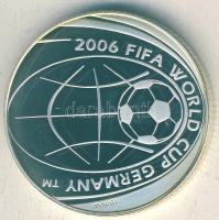 Olaszország 2004. 5€ Ag "Labdarúgó VB" T:PP Csak 35.000db!