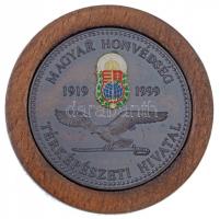 1999. Magyar Honvédség - Térképészeti Hivatal 1919-1999 Br emlékérem, zománcozott rátéttel, fa dísztokban (50mm) T:1-