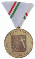 2002. Parma Fidei - A hit pajzsa aranyozott, peremén jelzett Ag kitüntetés, eredeti mellszalaggal (35,14g/0.925/42,5mm) T:1 (eredetileg PP)